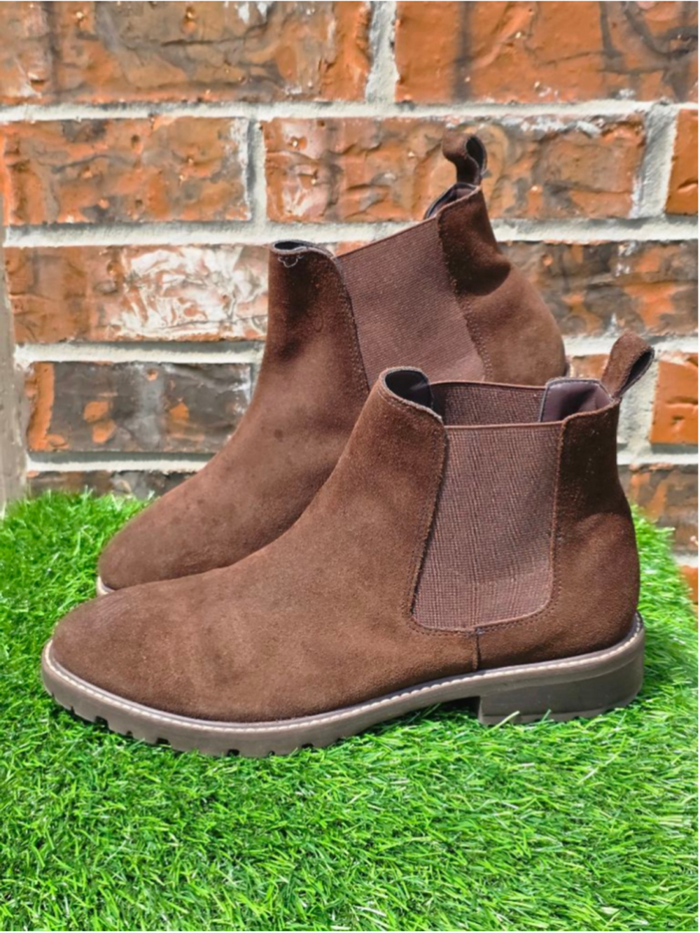Steve Madden Brown Suede Chelsea Boots Women’s Size 11 - Picture 3 of 6
